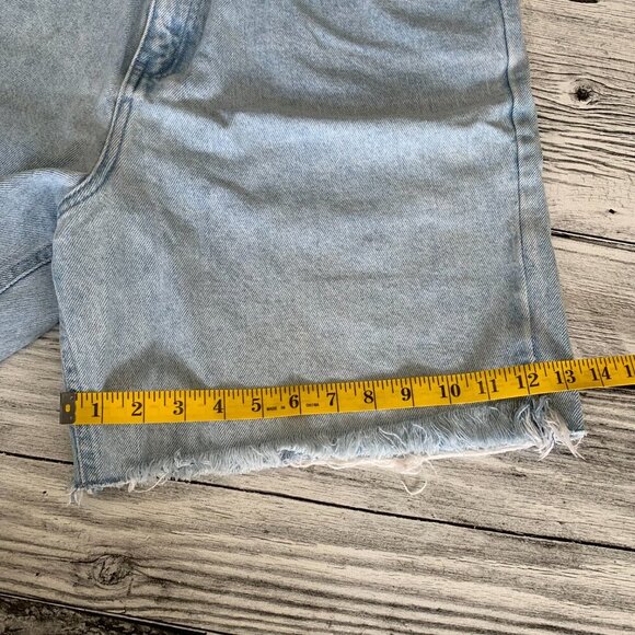 Vintage High Rise Embroidered Waistband Light Wash Frayed Hem Jean Shorts - Picture 13 of 13
